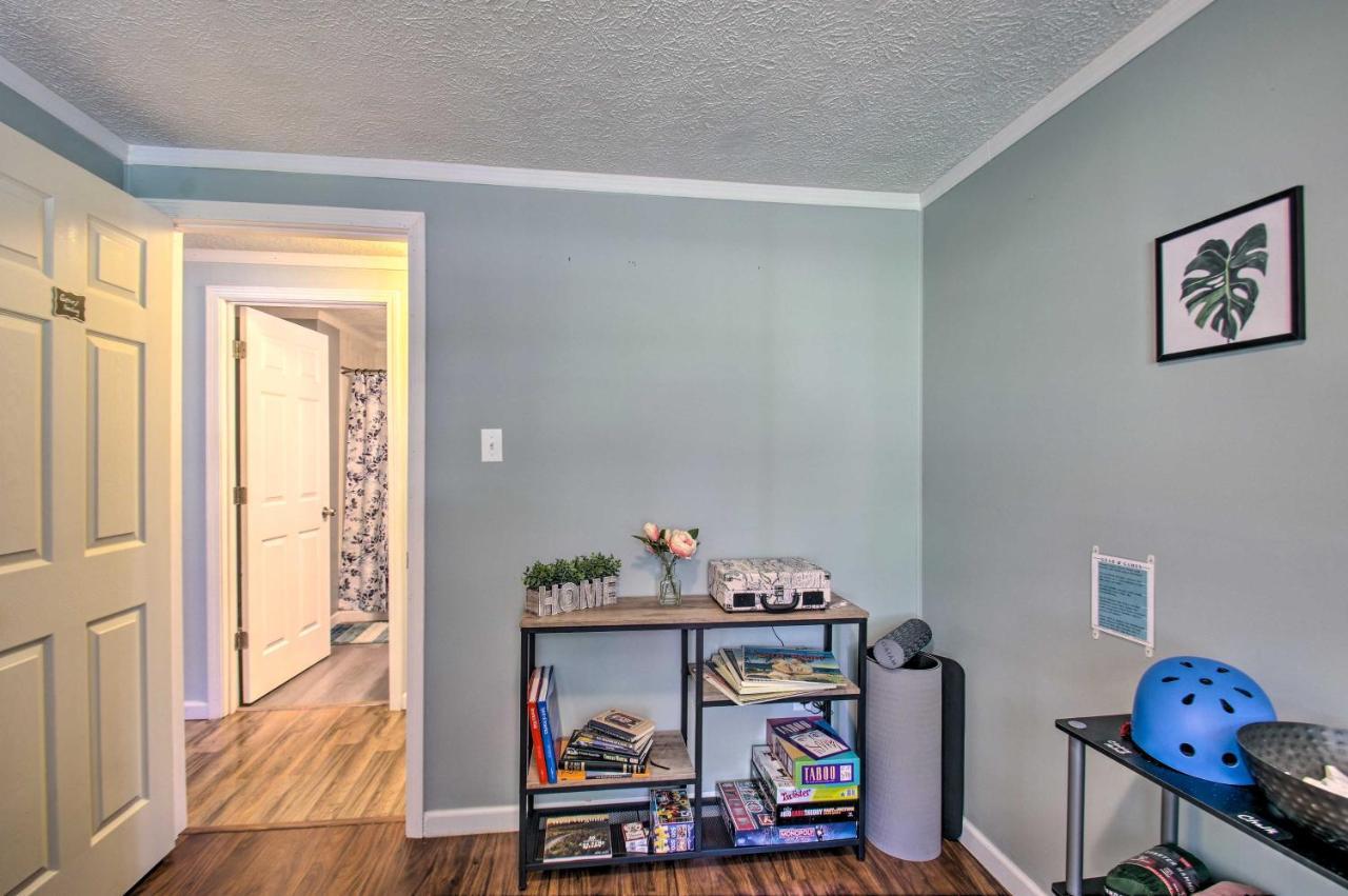 Dog-Friendly Fayetteville Home With Hot Tub! المظهر الخارجي الصورة